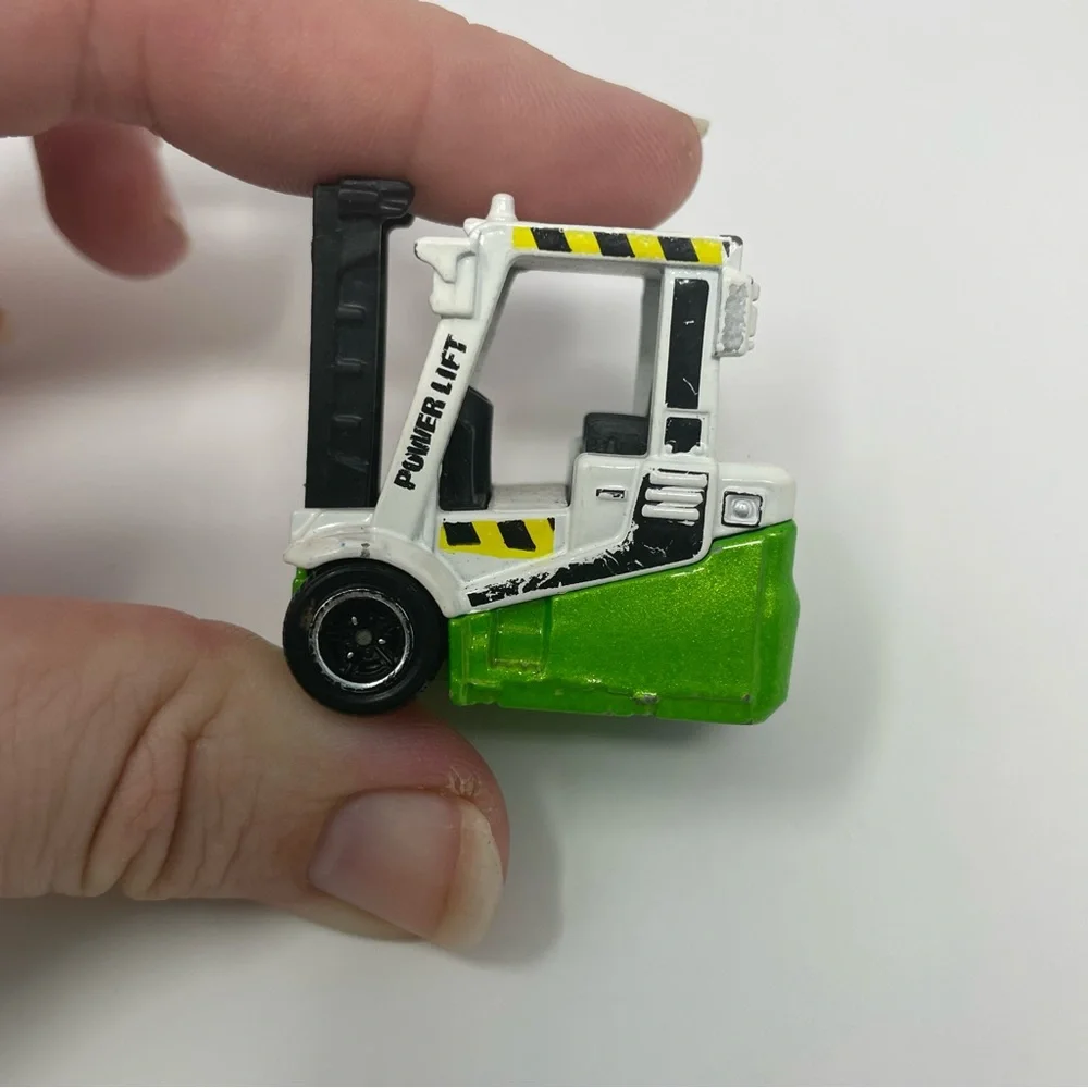 Hot Wheels & Matchbox Lot 4 - Street Creeper Warp Speeder Fast Fish Forklift‎